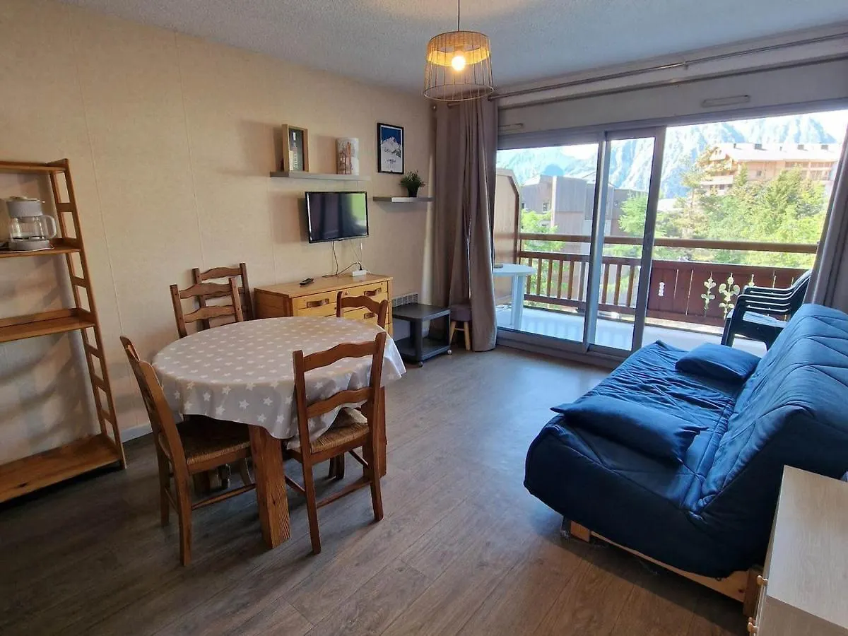 Apartment Studio Au Pied Des Pistes Avec Balcon Et Parking - Fr-1-516-58 Les Deux Alpes